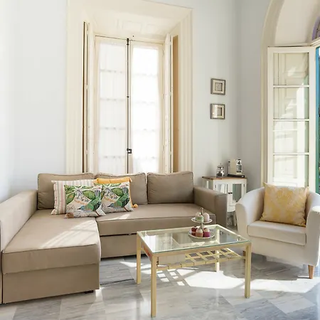 Picasso Apartment